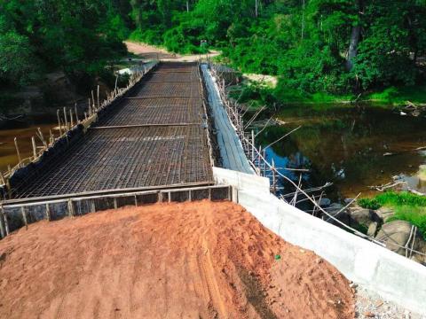 Bassay River bridge at the Koakor crossing point in Kono district