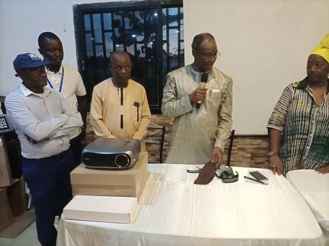 Minister of Higher Education, Prof Alpha Wurie making a presentation Minister of Higher Education, Prof Alpha Wurie making a presentation