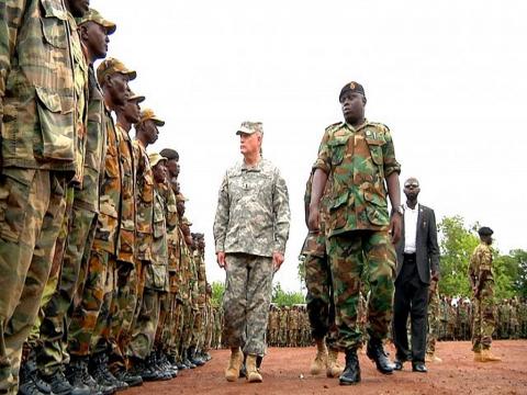 US General inspects troops in Freetown after peacekeeping training